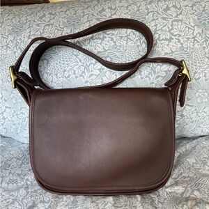 Vintage COACH LEGACY Patricia Med 9951 Bag